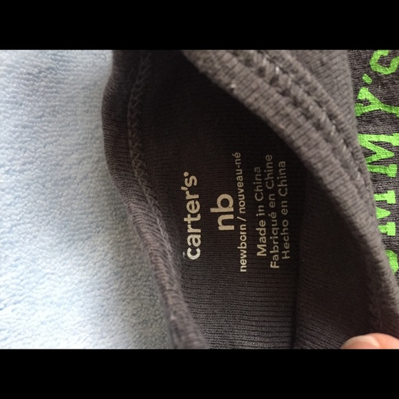 Carters NB Onsie - Picture 7 of 7